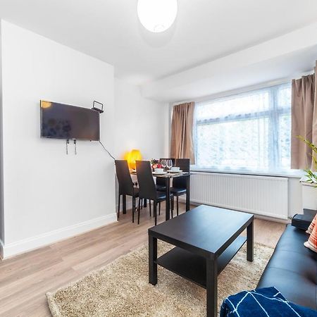 Autonomous 2 Bdr Apartment With Garden And Parking Enfield Exteriör bild