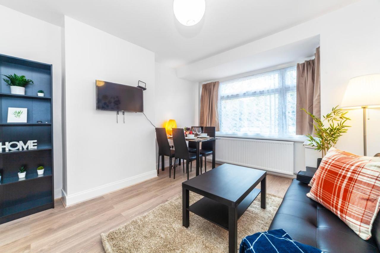 Autonomous 2 Bdr Apartment With Garden And Parking Enfield Exteriör bild